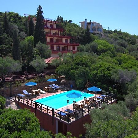 Efta Anemi - Benovias Aparthotel Карфас Екстериор снимка